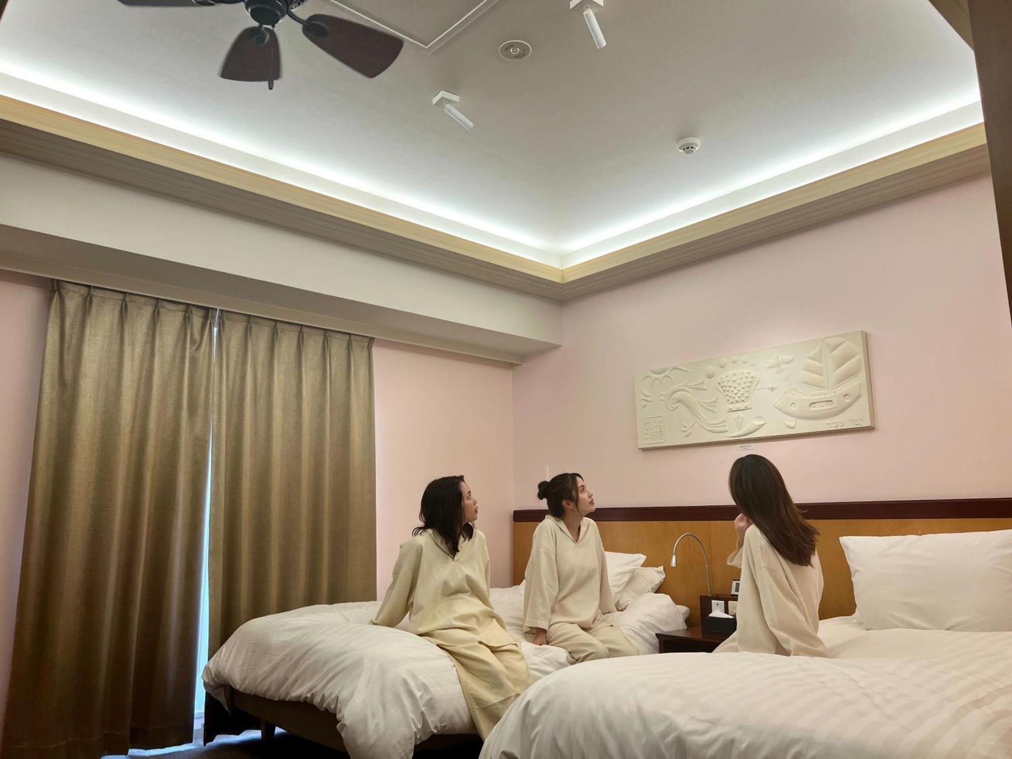 Hotel Palm Royal Naha Kokusai Street Екстер'єр фото