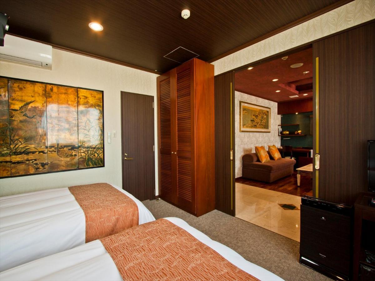 Hotel Palm Royal Naha Kokusai Street Екстер'єр фото